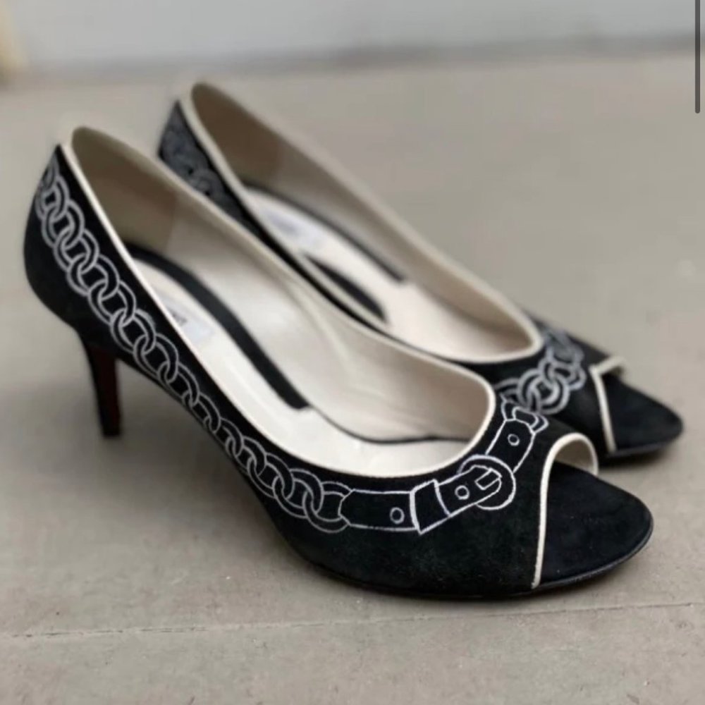 MOSCHINO Vintage Black Ivory Suede & Leather Peep Toe Heels 38 7 7.5 Shoes Chain
